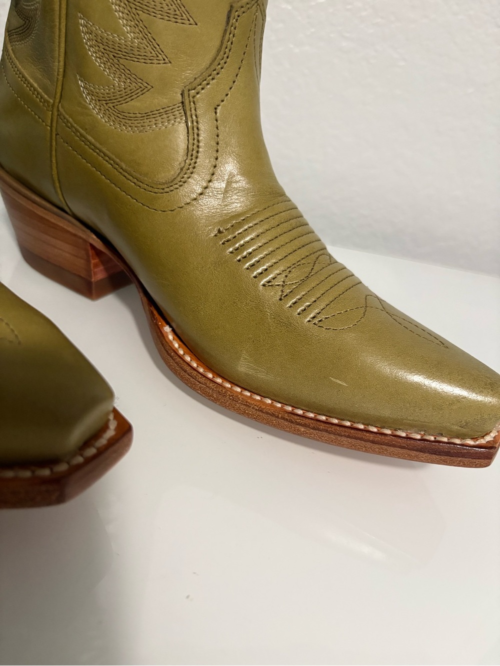 Tecovas Annie Light Sage Leather Cowboy Boots - size 6 - Picture 2 of 10
